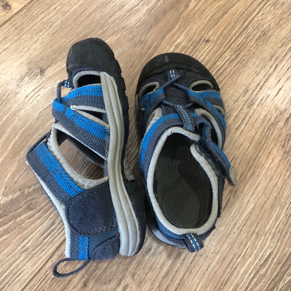 Boys Keen water shoes